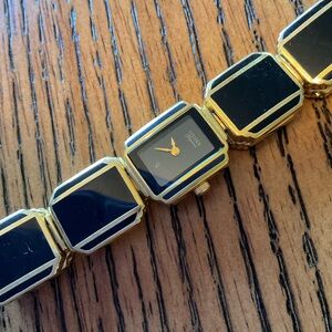 Citizen- Vintage Gold-Tone Bracelet Watch with Black Enamel Accents. Size OS